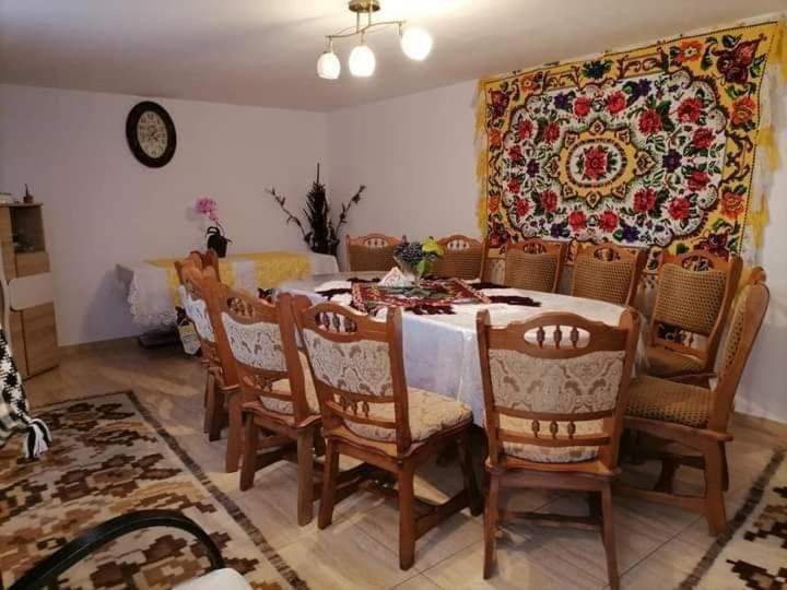 Pensiunea Brezu Sighetu Marmaţiei Екстериор снимка