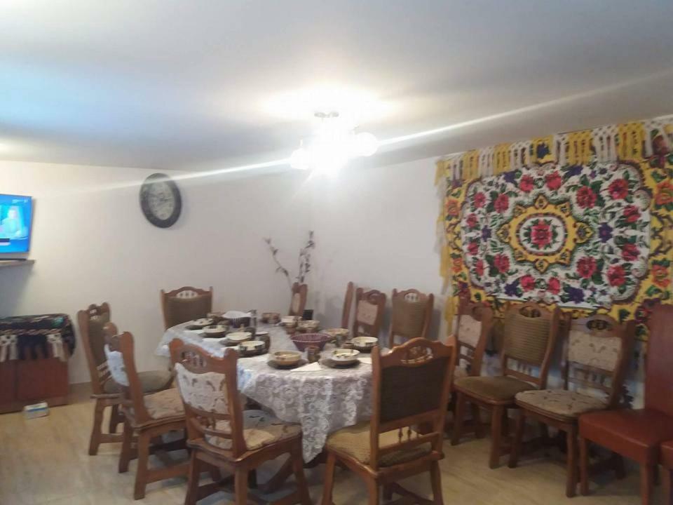 Pensiunea Brezu Sighetu Marmaţiei Екстериор снимка